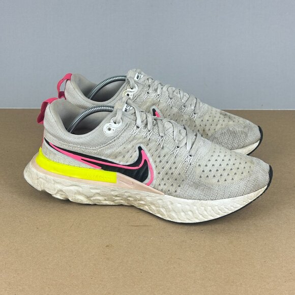 Nike React Infinity Run Flyknit 2 Athletic Running Shoes Womens 10 Pink Blast - Picture 3 of 10